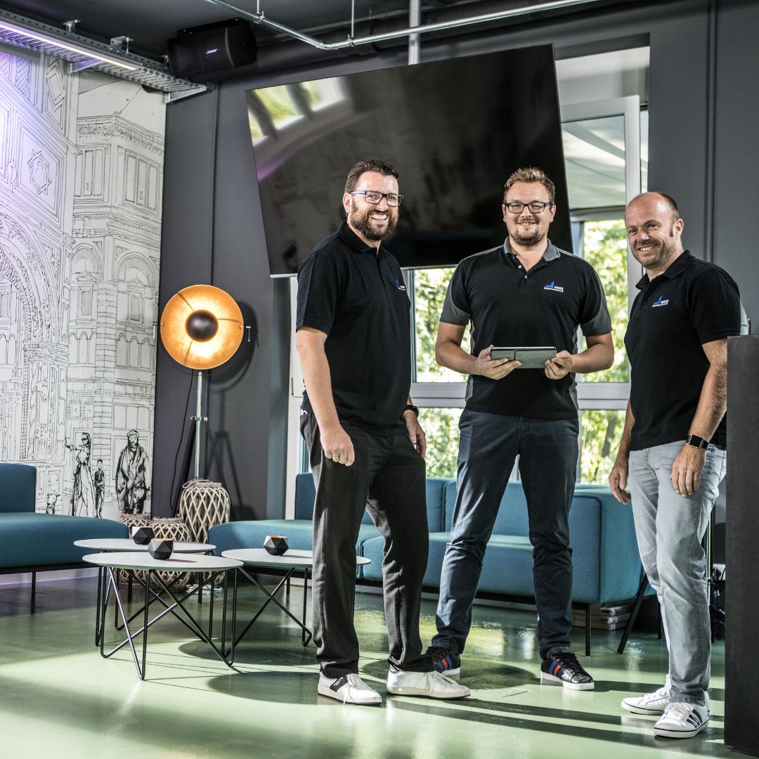 Björn Renz und Jörg Schwarz in Marktplatz der Renz Sicherheitstechnik GmbH