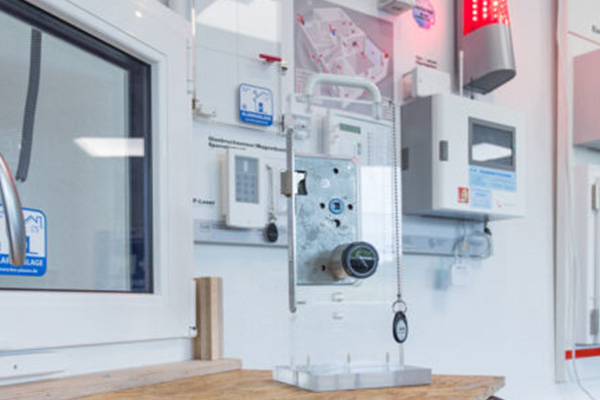 B+M Sicherheitstechnik Plauen GmbH ist ihr Ansprechpartner für Brandmeldeanlagen sowie gefahrenmeldeanlagen und Zutrittskontrollsysteme