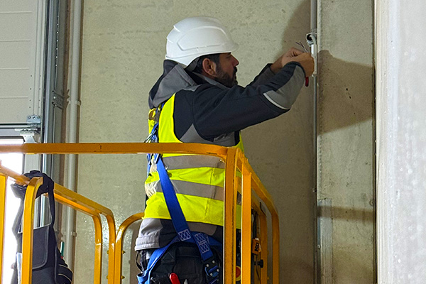 Sicherheitslösungen für komplexe Gebäudestrukturen in Berlin und Umgebung